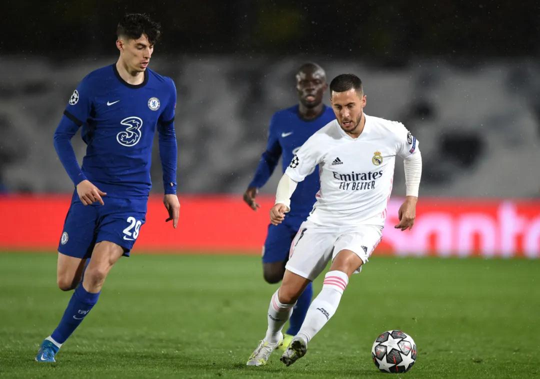 هدافي الدوري الإسباني 2010قصة تتويج ميسي بلقب الهداف