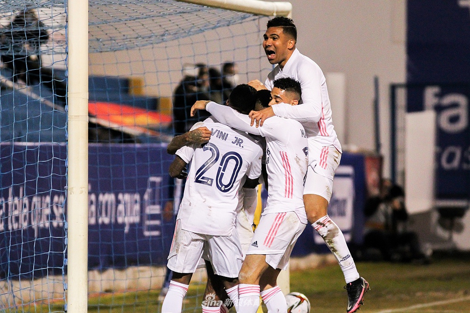 نهائي دوري الأبطال الأوروبي 2020لحظة تاريخية في عالم كرة القدم